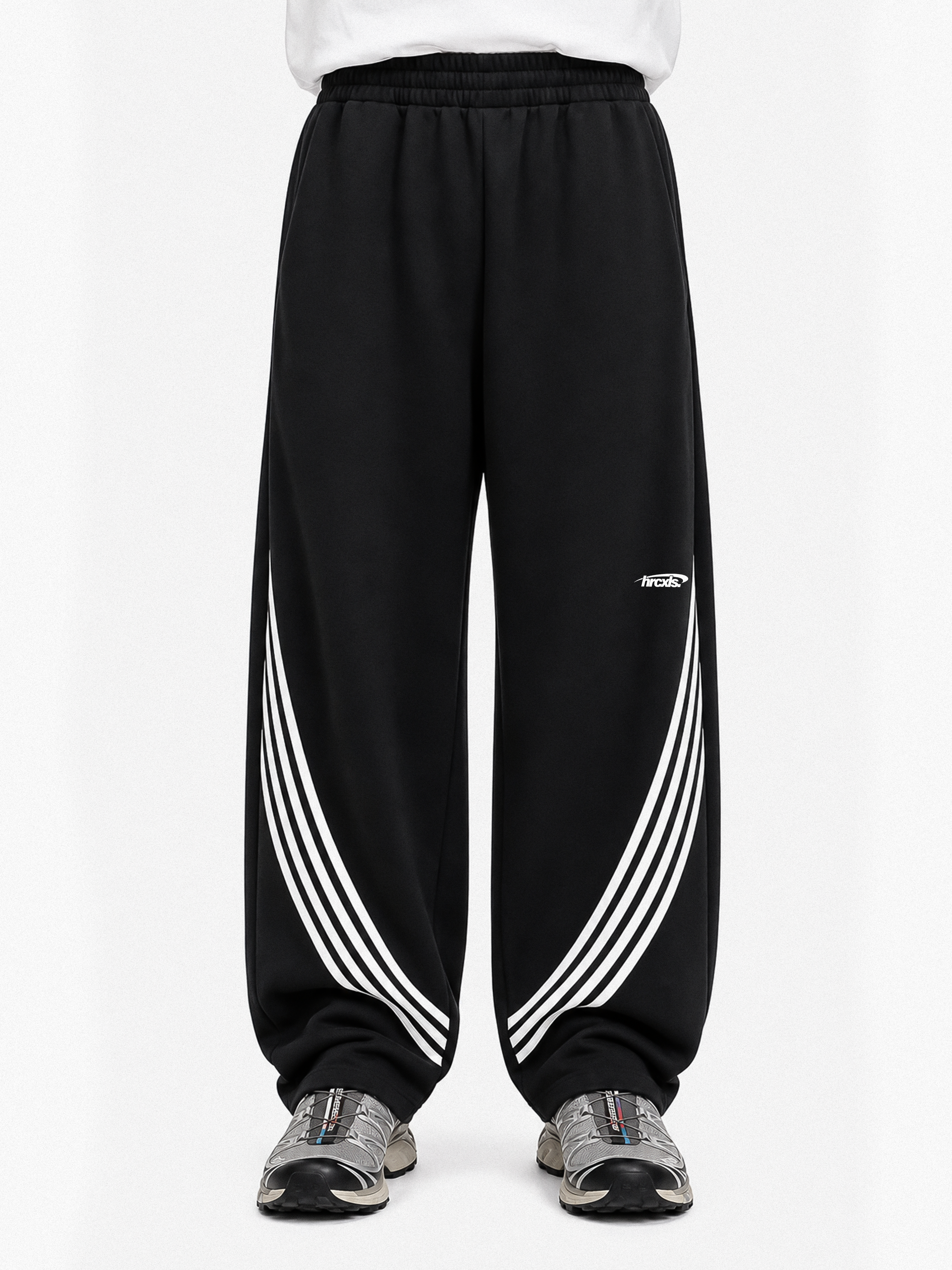 HCX feature detail: Sport Oversized Sweatpants - hcx athletics oversized sweatpants model black